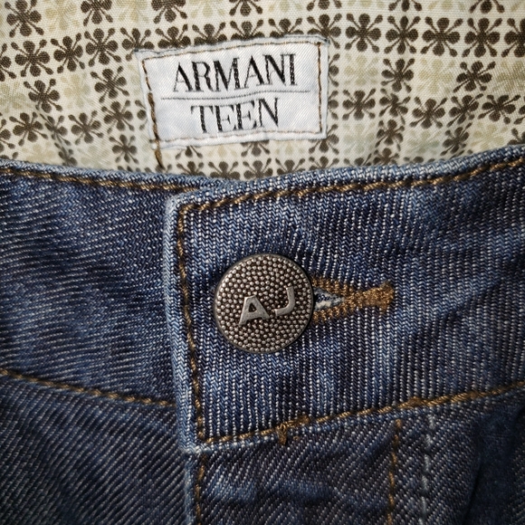 Armani Teen boys straight cut jeans - Picture 2 of 5